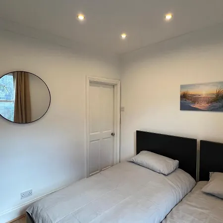 Villa 4 Bed House 10 Min Walk To Tube London Exterior foto