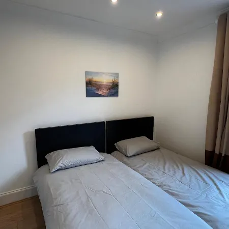 Villa 4 Bed House 10 Min Walk To Tube London Exterior foto