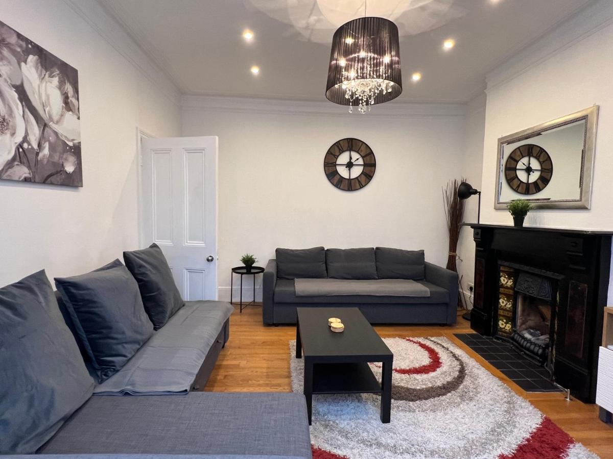 Дом отдыха 4 Bed House 10 Min Walk To Tube