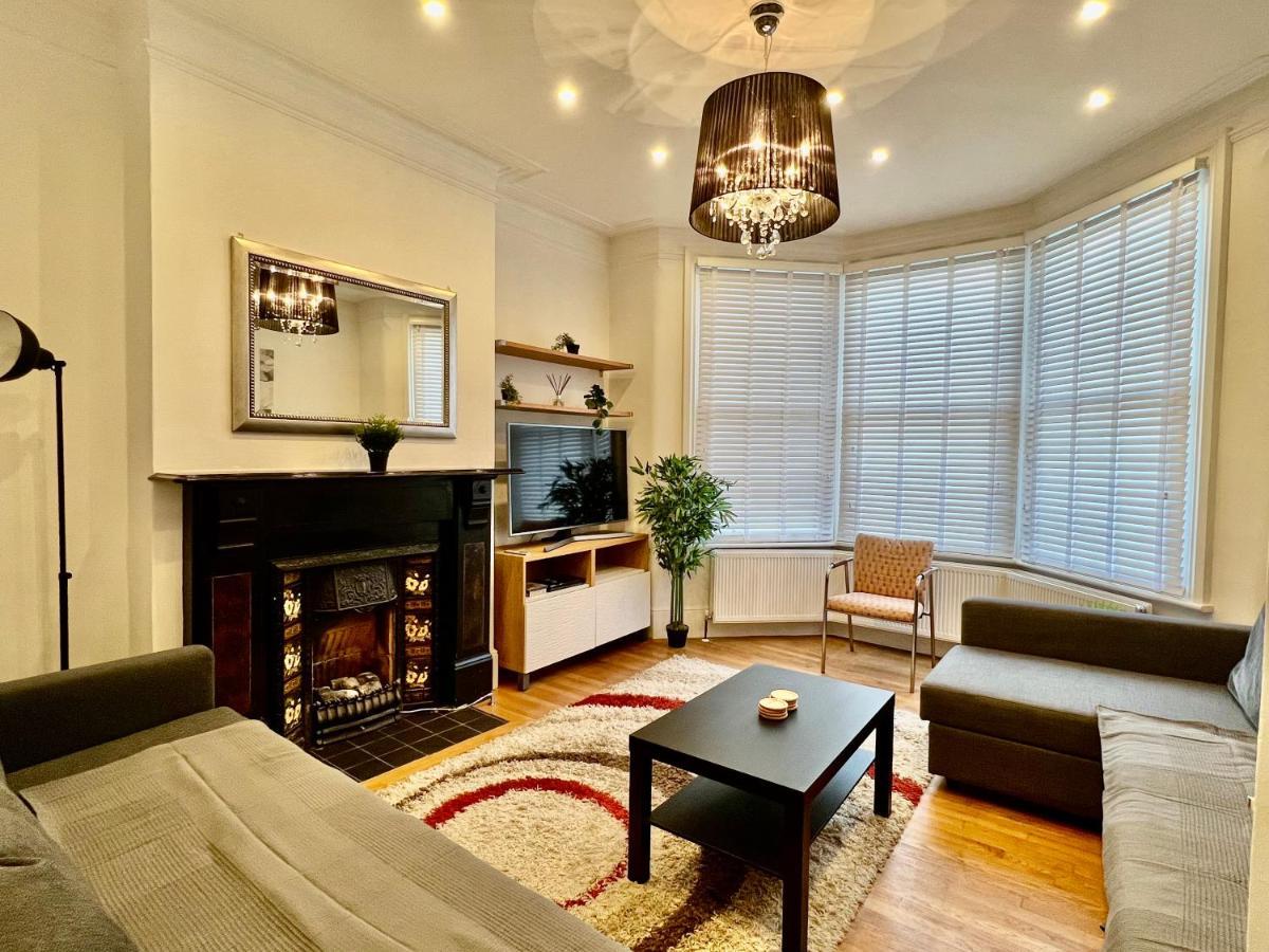 Дом отдыха 4 Bed House 10 Min Walk To Tube *
